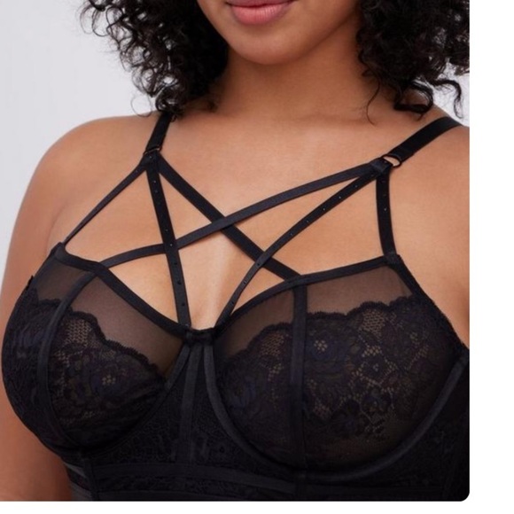 TORRID NWT Strappy Rhinestone Lace Underwire Bralette and Matching Cheeky Panty - Picture 6 of 10
